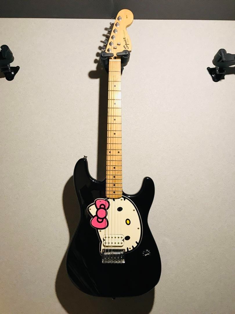 Hello Kitty Squier by Fender Black Stratocaster Electric Japan