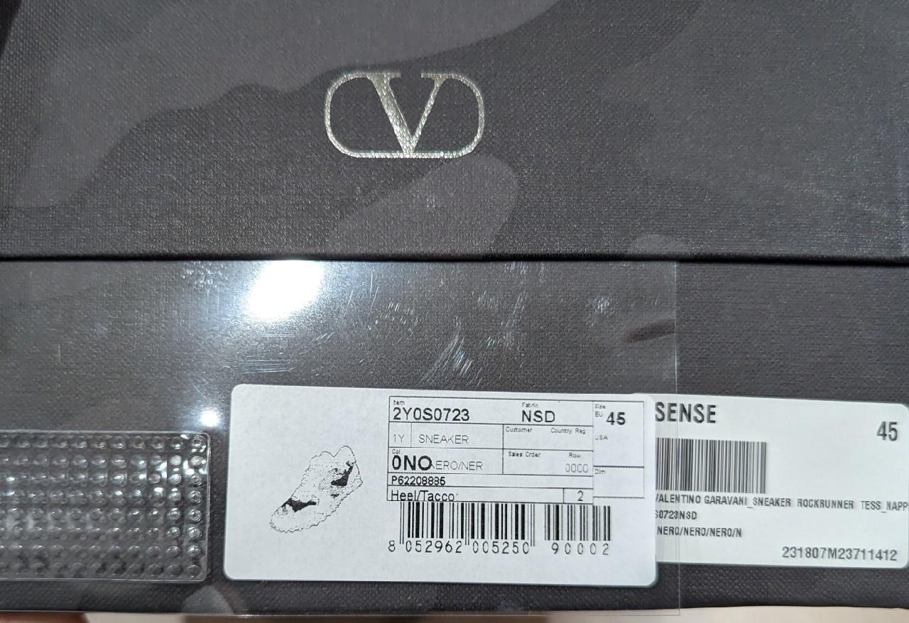 $850 Mens Valentino Garavani "Rockrunner" Tonal Camo Sneakers Black 45 US 12