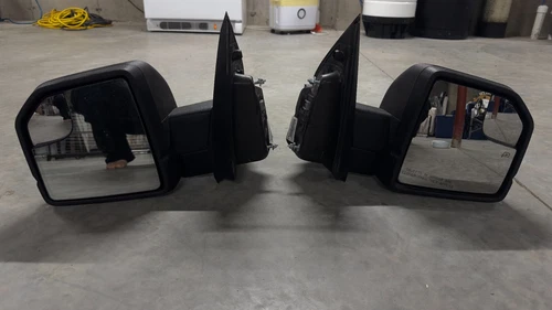 F-150 OEM driver and passenger side mirrors. Fits 2015 - 2020 F-150