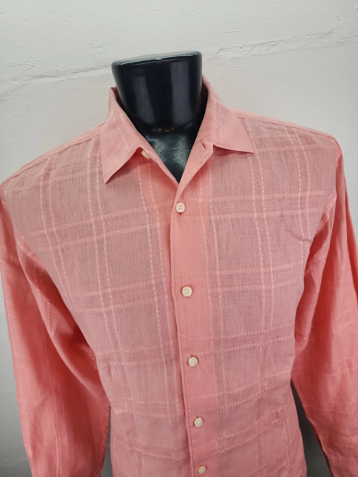 Tommy Bahama Mens Large Long Sleeve Shirt 100% Linen Salmon Pink Embossed