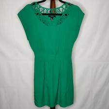 Forever 21 women's M lined dress green scoop neck banded at waist cap sleeves