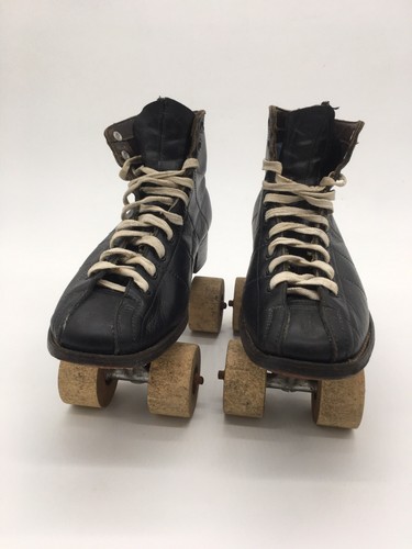 Vintage Rollerskates Cleveland Skate Co. Gloria Nord 100 size 5 Wood Wheels - Picture 2 of 12
