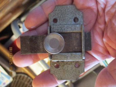 Ancien Petit Verrou en Acier de Porte Appartement Portail ou Meuble - Photo 1/2