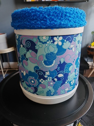 Vintage Plysu Plastic Laundry Bin/Seat Height17 in/ Base13 in FREE UK POSTAGE - Picture 1 of 7