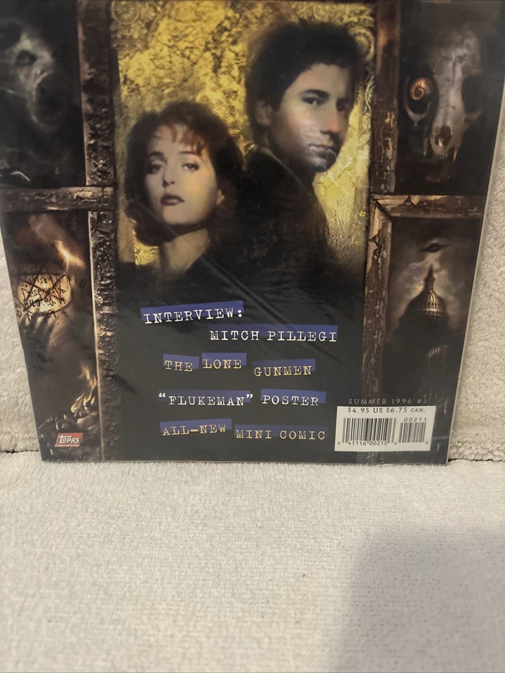 The X-Files Summer 1996 Edição Oficial de Colecionador #2 Revista com Cartaz e Cartão - Imagem 3 de 4