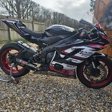 Yamaha R6 Race Bike With V5