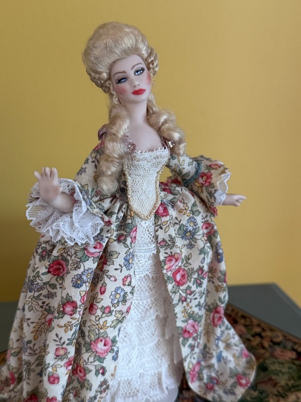 Beautiful artisan miniature dollhouse Georgian lady doll
