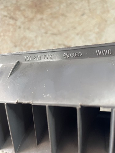 Volkswagen Transporter T4 701819071 Dashboard Vent Covers Plastic 701819072 Vw - Picture 10 of 11