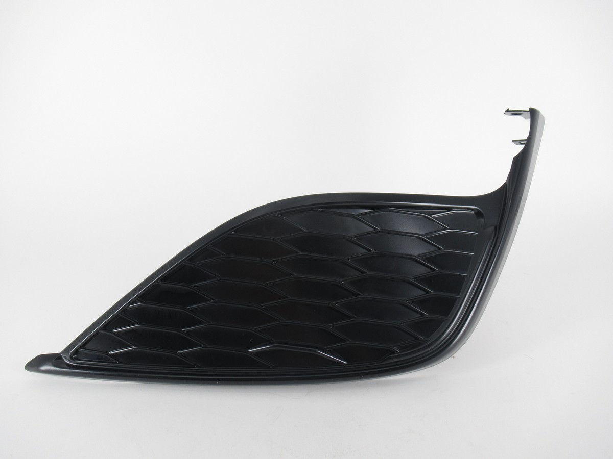 Genuine OEM Toyota 81481-06220 Passenger RH Fog Lamp Trim Cover