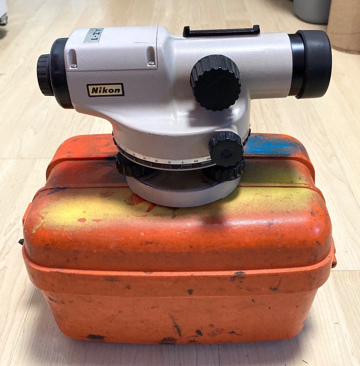 Nikon AZ-1 Engineers Automatic 360* Surveying Level w Nikon AZ-1 Engineers Automatic 360* Surveying Level w