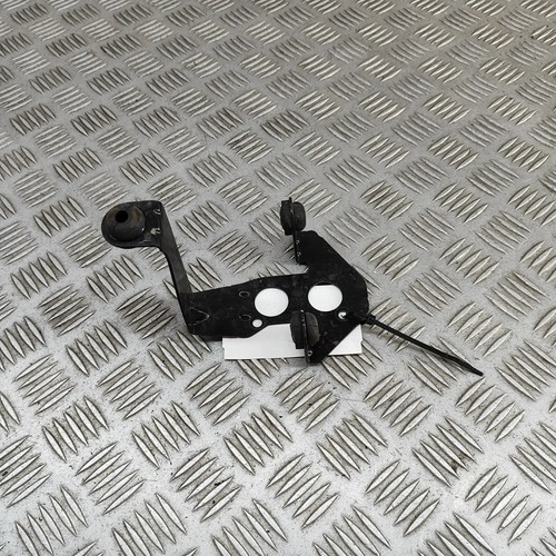 FORD FOCUS MK3 ABS-Pumpenhalter F1FC-2B389-AA 1,0 Benzin 92 kW 2017 31798967