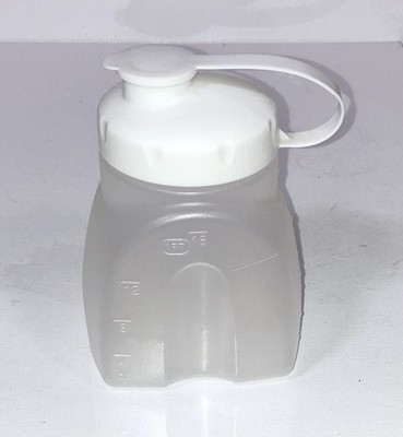 Rubbermaid 1 Pint Juice Bottle Drink Container White Lid IC95