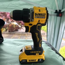 20-Volt MAX Atomic Compact Cordless Drill Driver, 1/2 In., with 2 amp - DCD794B