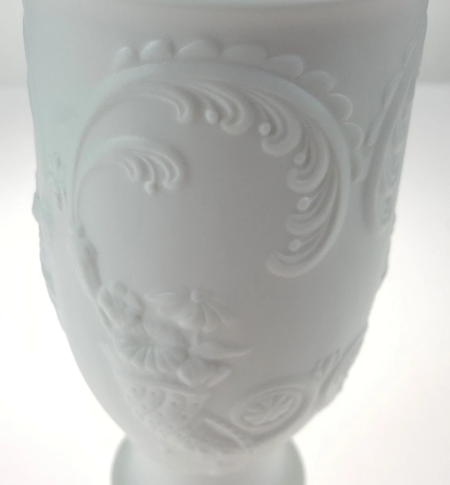 AK Kaiser Porzellan Blumenvase Tischvase weiß matt - Bild 4 von 4