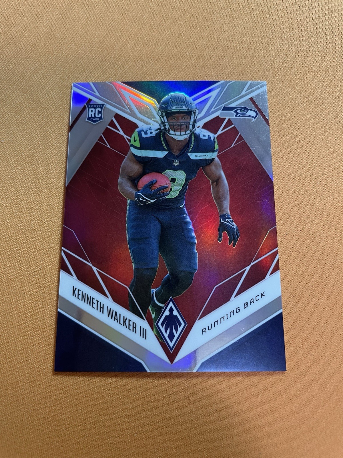2022 Panini Phoenix - Rookies Kenneth Walker III #118 Red 225/250 (RC)
