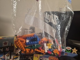 LEGO SpongeBob Krusty Krab (New) 3833 & Good Neighbors 3834 Sets (All Peices)