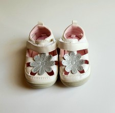 Stride Rite Alecia Sandels Shoes Girls Size 5 Infant White/Silver Flower