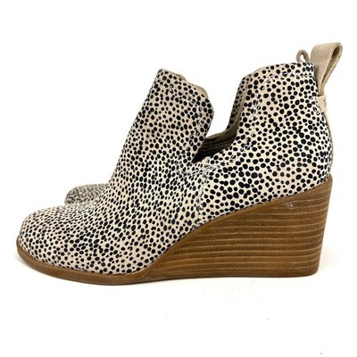 TOMS Kelsey Wedge Booties Womens 6 Spotted Cheetah Print V-Cut Ankle Boots Tan