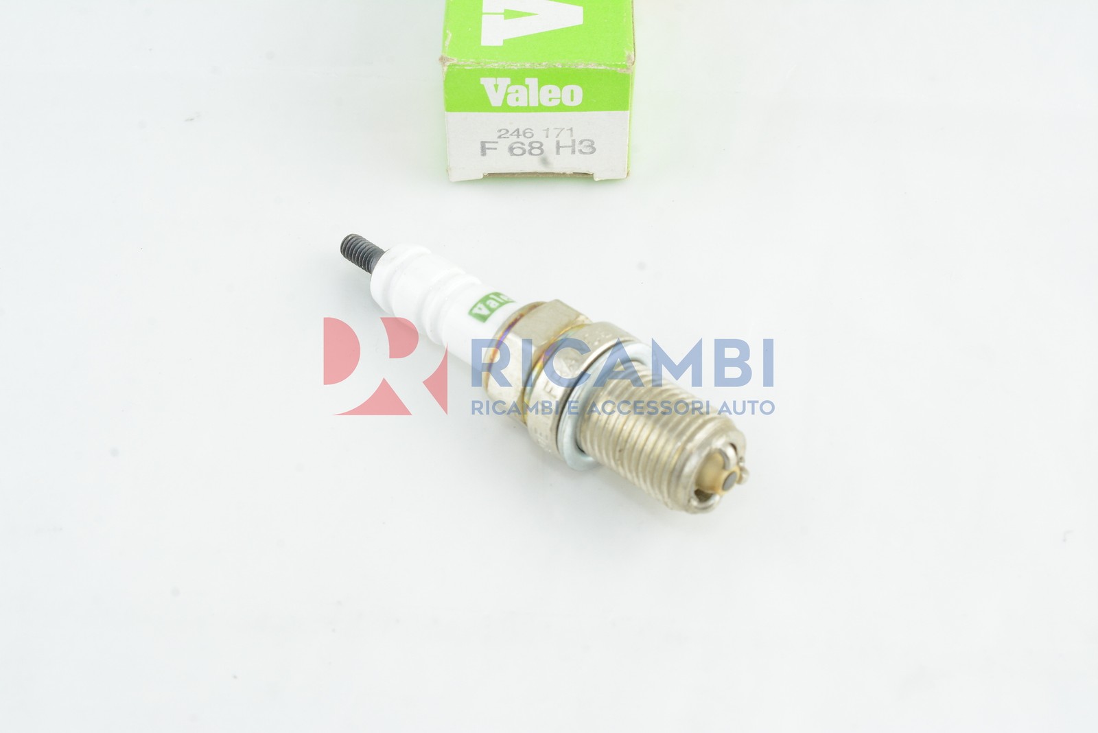 VALEO Ignition Spark Plug for Audi 90 Coupe Seat Toledo I 246171