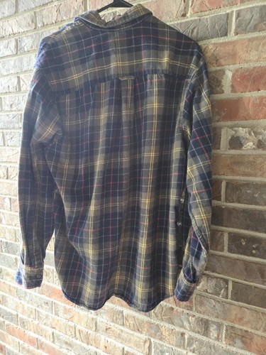 Mens Plaid Flannel Shirt. Size Large. Soft Cotton. Botton Down. Multi-color. - Picture 3 of 8