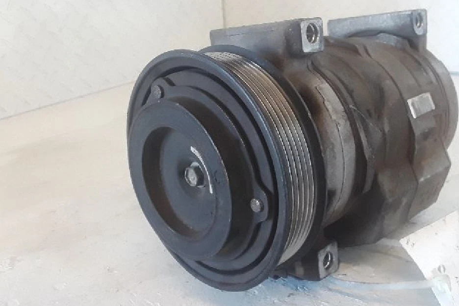 Jeep Liberty 2005-2006 aire acondicionado compresor aire acondicionado Foto 2 de 4