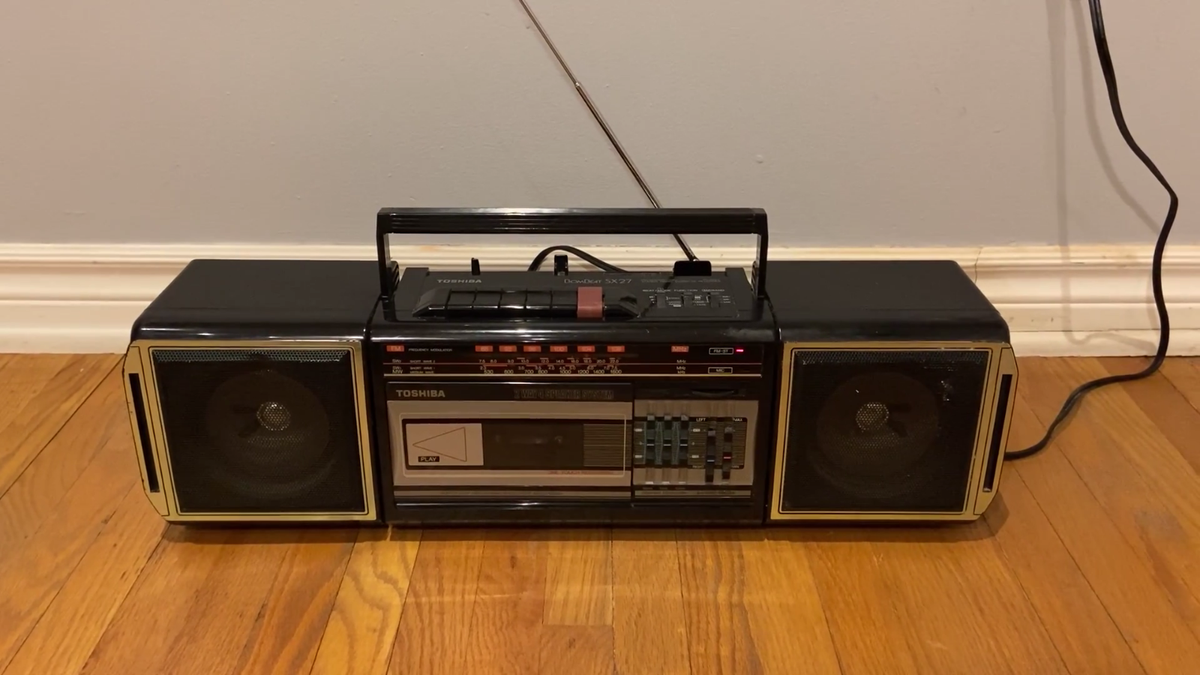 17/176☆TOSHIBA BOMBEAT RT-8780S 東芝 ステレオラジオカセット