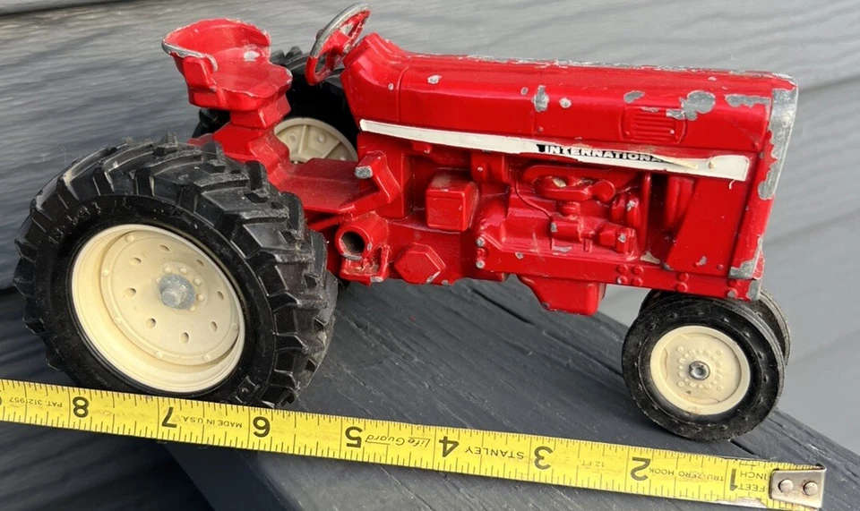 Tractor ERTL International 544 de colección Foto 2 de 4