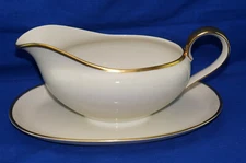 Seltman Johann Cream w/Gold Trim 1550 Gravy Boat or Sauce Bowl