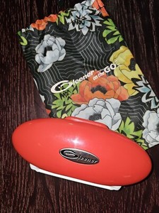 Gleener On The Go Portable Compact Fabric Shaver Lint Remover Travel Red