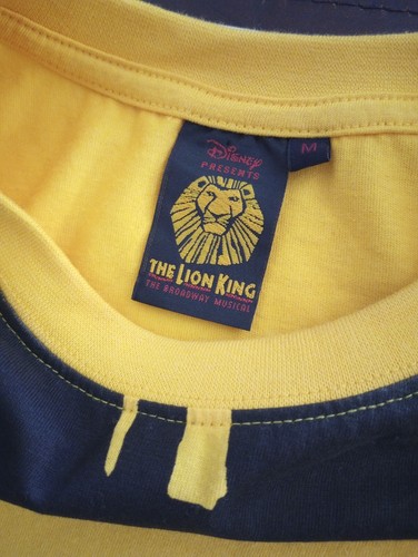 The Lion King Disney Broadway Production graphic t-shirt New w/o tag yellow Med - Picture 2 of 2