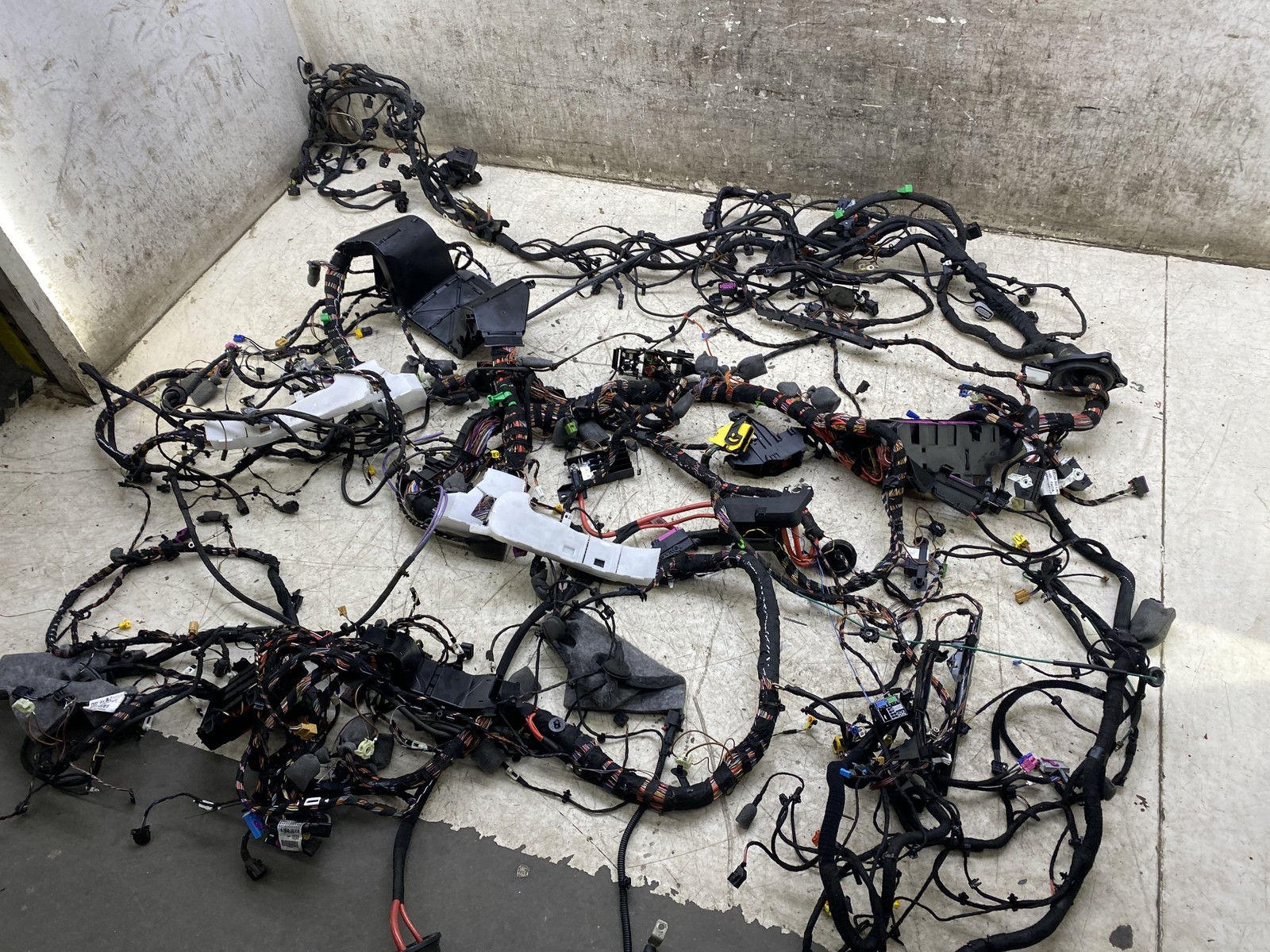 2016-2020 BENTLEY BENTAYGA OEM 6.0L W12 MAIN CABIN BODY WIRE HARNESS 36B971051JT