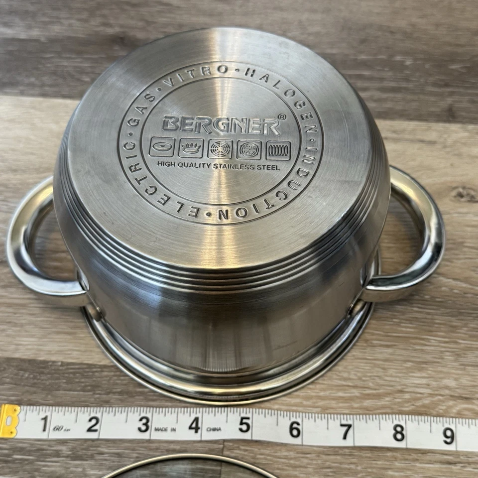 Cacerola Bergner de acero inoxidable de 1,5 L con doble mango con tapa de vidrio Foto 4 de 4