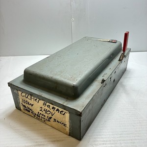 CUTLER HAMMER 4105H343H Fusible Disconnect 100 Amp 240V
