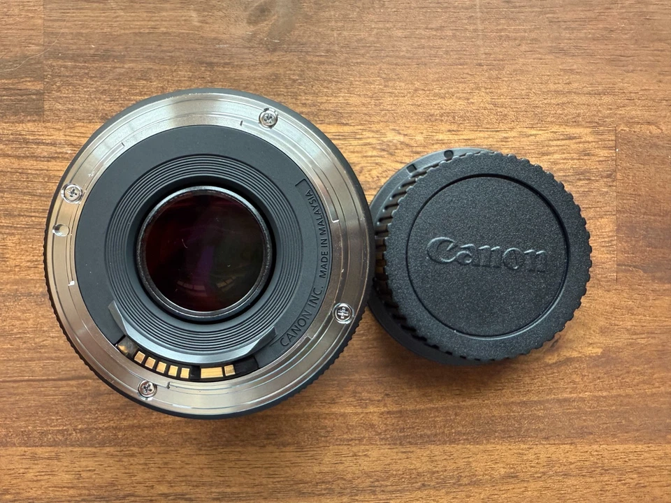 Lente Canon EF 50mm f/1.8 STM - Preta - Suavemente Usada - Imagem 4 de 4