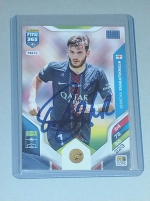 AUTOGRAPH KHVICHA KVARATSKHELIA N.7 PSG CARD PARIS PANINI HAND SIGNED CHAMPIONS - Photo 1/3