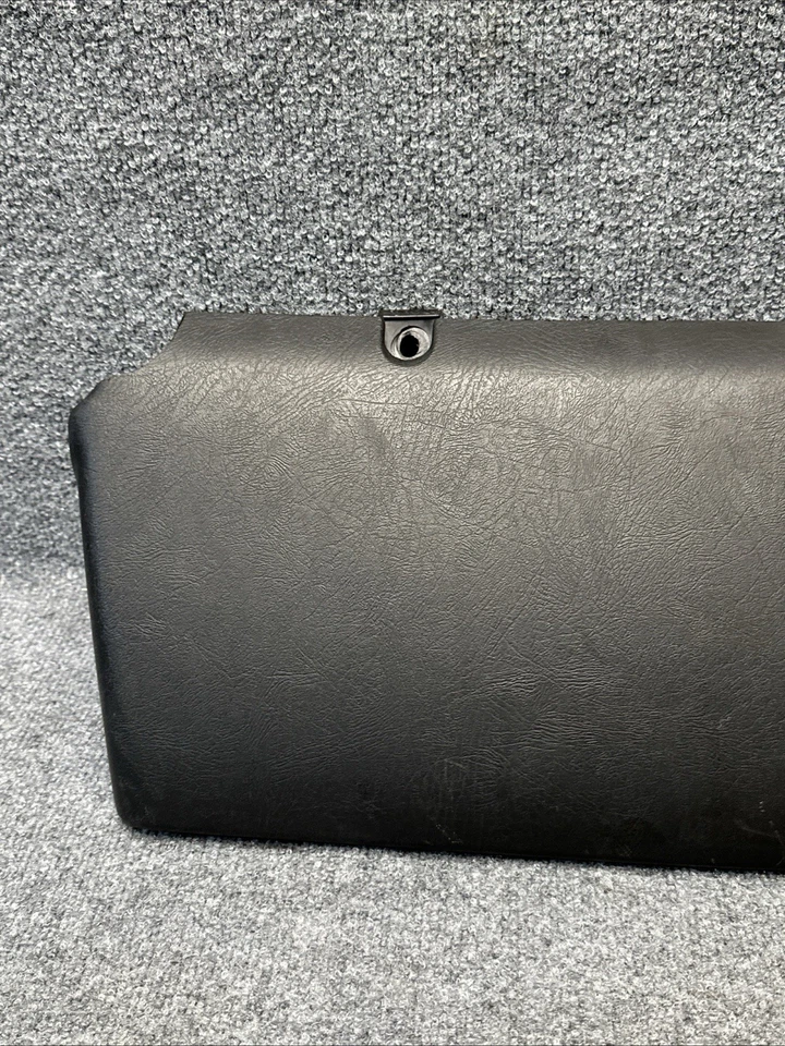 Rodillera tablero inferior derecho GMC SAVANNA CHEVY EXPRESS 1500 2500 3500 03-06 Foto 3 de 4