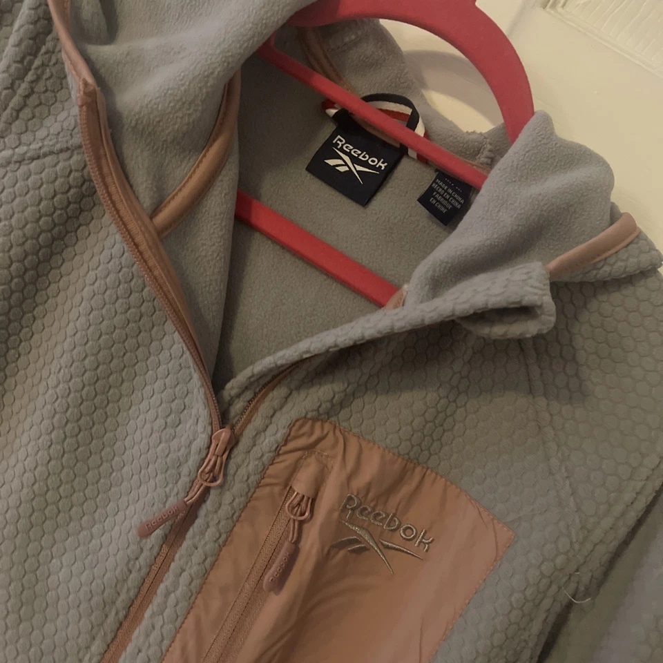 Reebok Womens Lightweight Hooded Fleece Jacket - Medium - Gray and Pink - Image 4 of 4