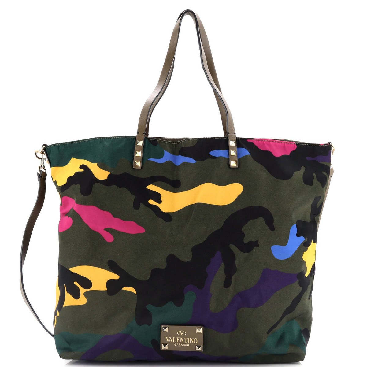 Valentino カモフラージュ ハンドバッグ Valentino Garavani Rockstud Open Reversible Convertible Tote Camo