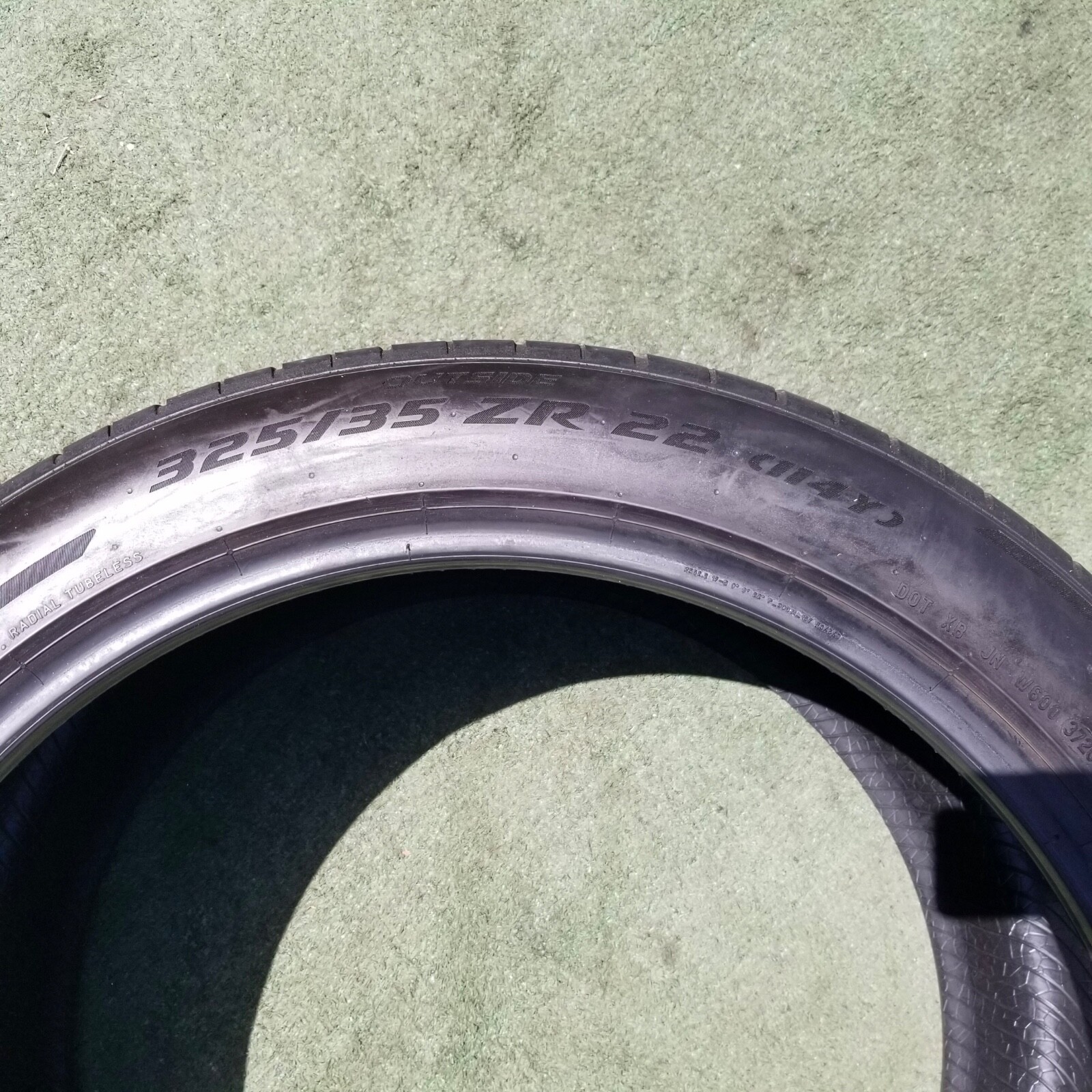 325/35R22 Pirelli P Zero Corsa PZC4 Tire Lamborghini Urus 325/35ZR-22 114Y 40%