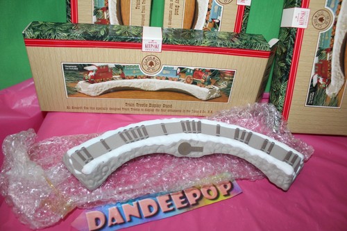 Hallmark Train Trestle Display Stand 4 Piece XPR9734 1991 Holiday Christmas - Picture 3 of 4