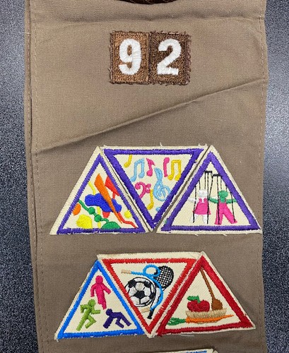 Vintage Girl Scout Vest Patches Sash Lot Cook County Chicago Illinois Troop 578 - Picture 9 of 18