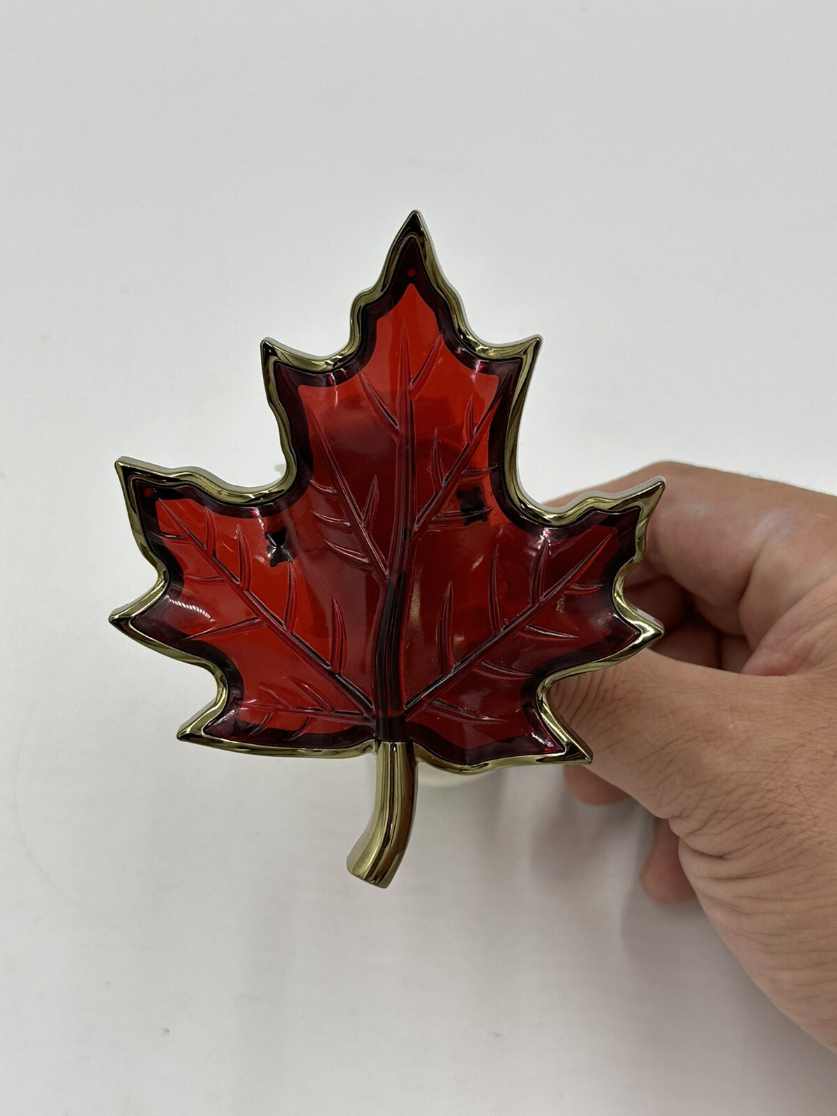 Bath & Body Works Maple Leaf Gold Wallflower Plug-In for Christmas and Fall-image