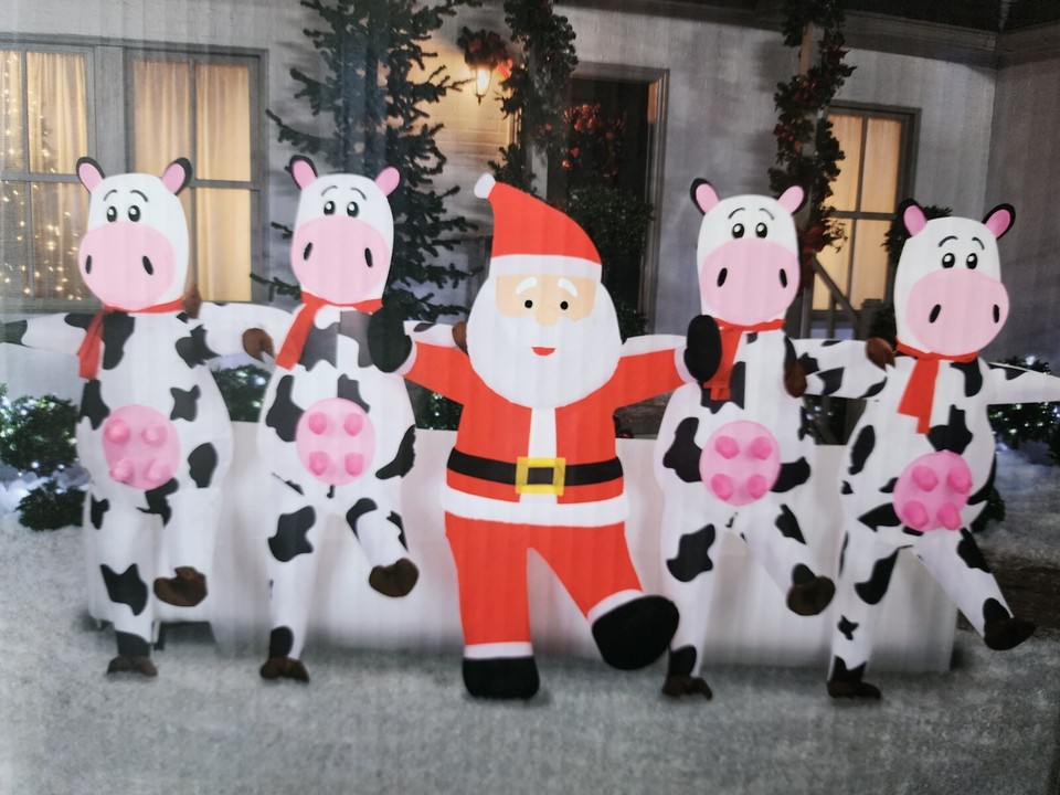 Gemmy 882637 Airblown Christmas Inflatables Decor Santa with Cows Dance