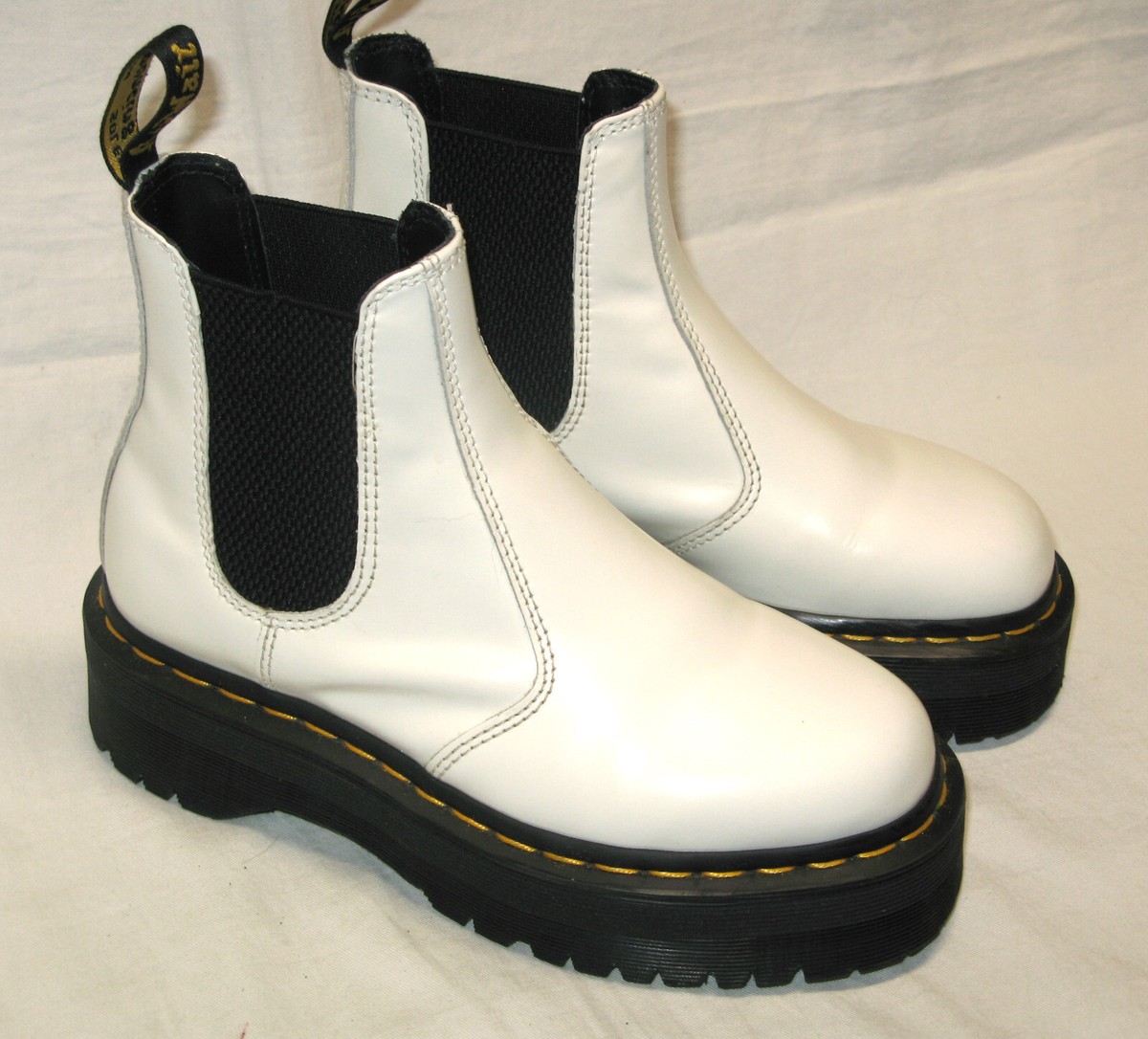美品 Dr.Martens 2976YS WHITE 37 ladies US6 Amazon.com | Dr. Martens Women's 2976 Virginia Chelsea Boot