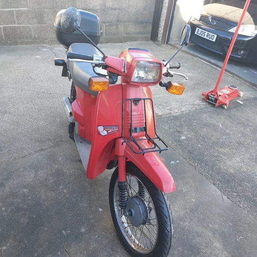 1993 Honda City Express 49CC Red Spares or Repairs - Picture 2 of 22