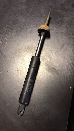 Swag Motorhaube Federbein für Mercedes W202 S202 Kombi Schrägheck 2028800029