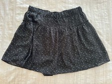 Old Navy women's short black floral skirt size Medium