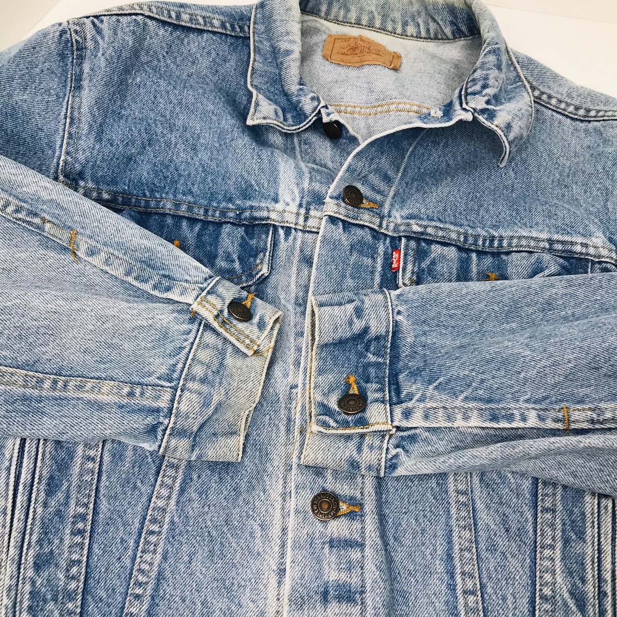 Vintage Levis Denim Mens Trucker Jacket Size 46 Regular 70506 Made
