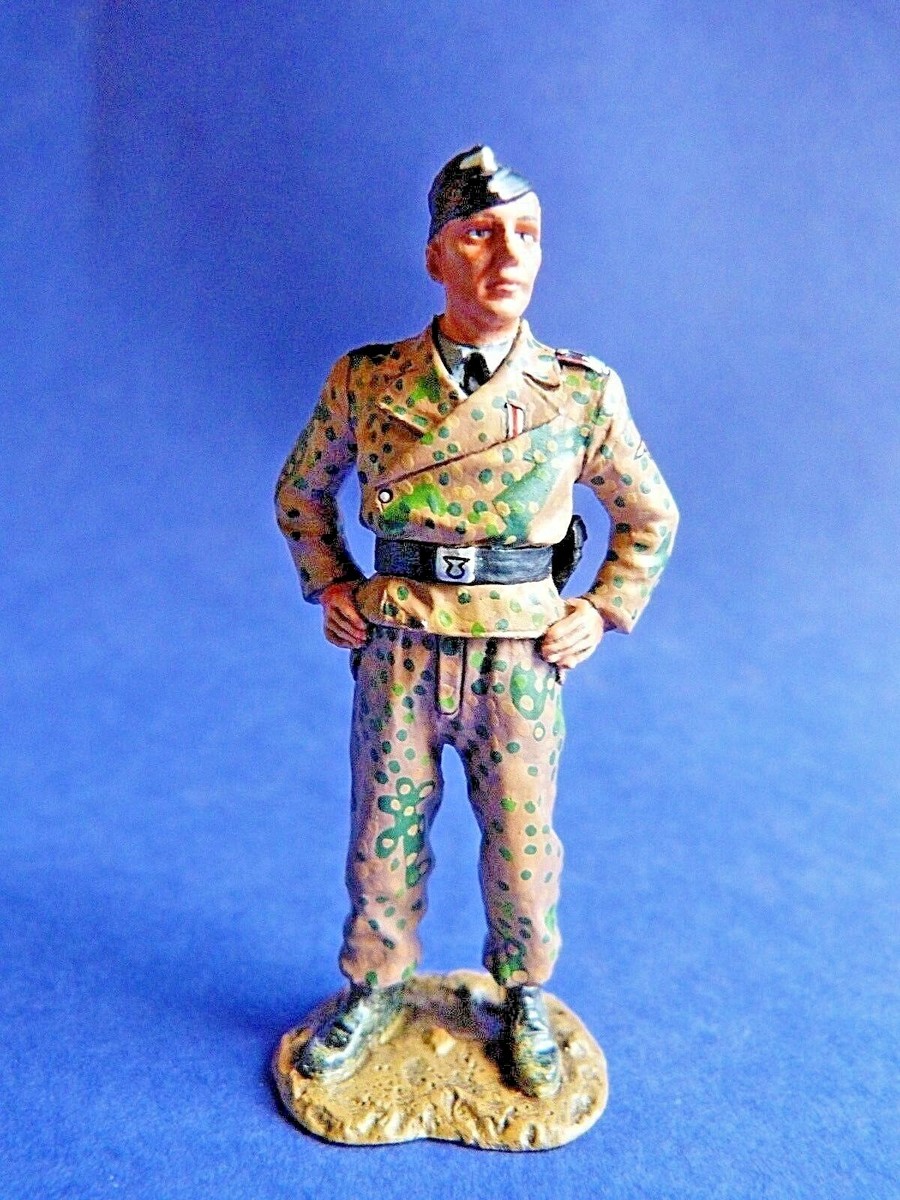 KX033 Mounted Cavalry Officer figurines et collections