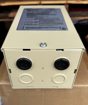  J&J Electronics TR-300-PP Fountain/Pool/Spa Transformer - New